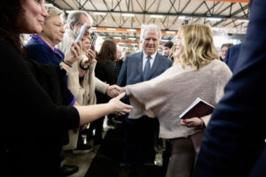 Controversie sul silenzio elettorale: l’intervento di Meloni a Roma durante Italia-Scozia