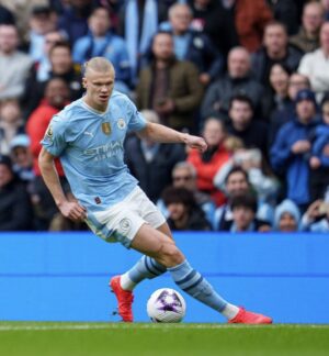 Haaland, tra critiche ed elogi: la difesa di Guardiola